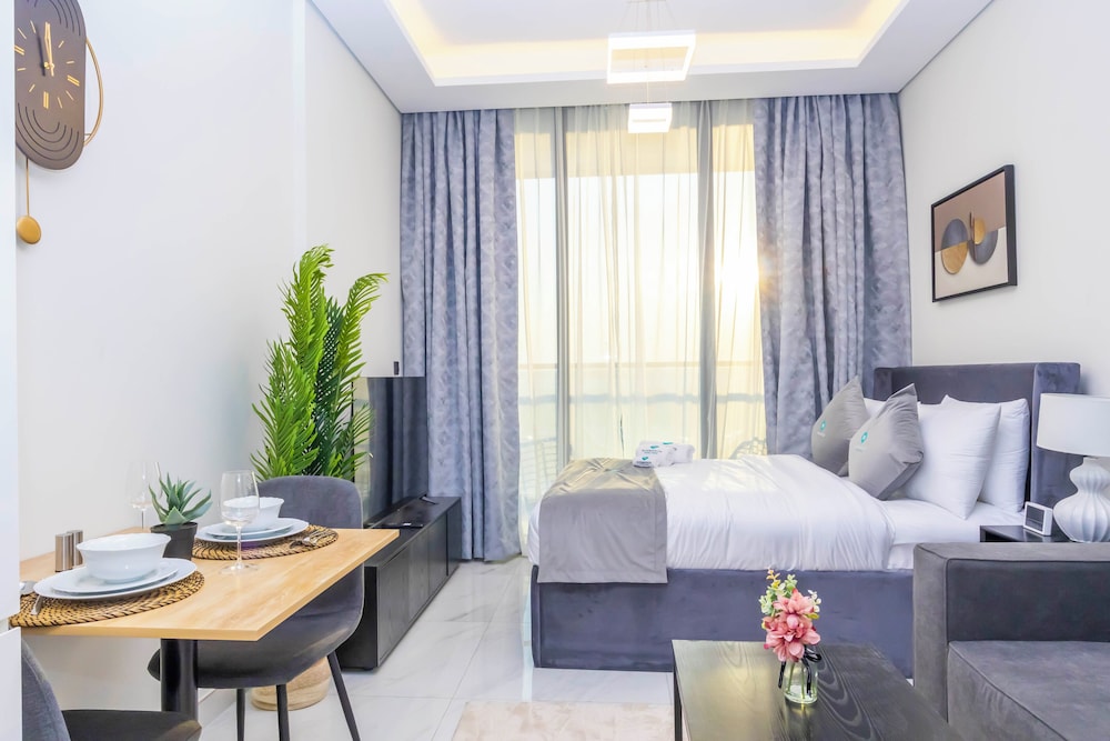 Bloomfield Luxury Studio Samana Golf