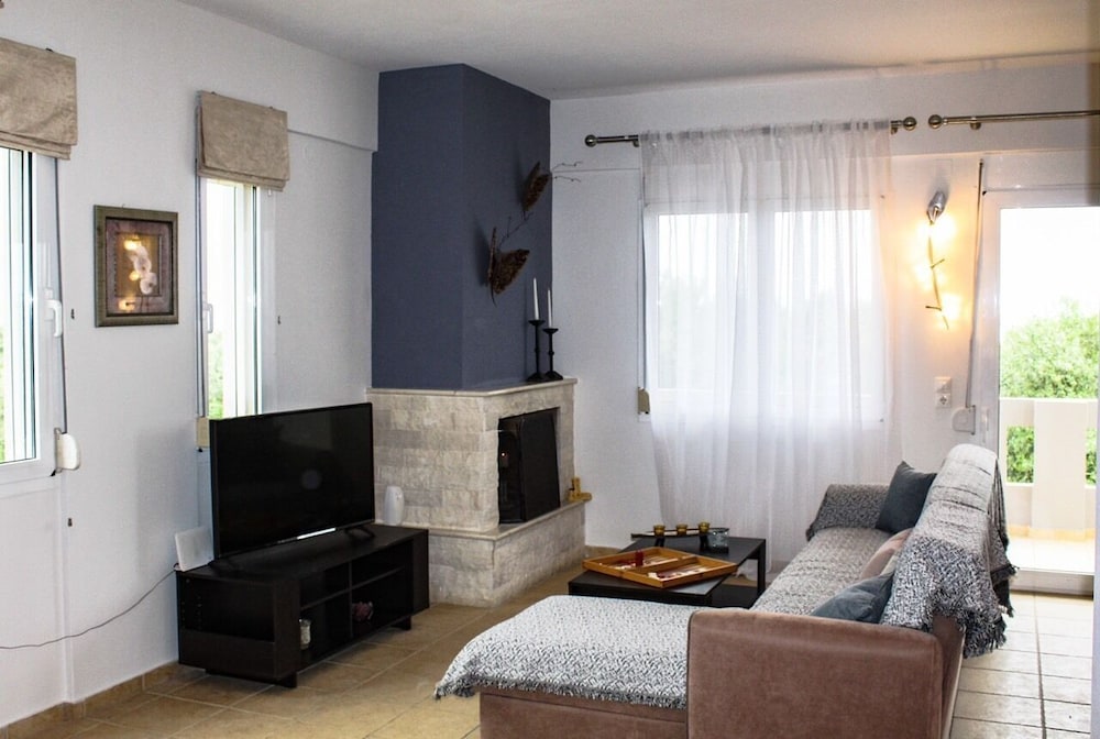 Villa Styliana - Annisaras - near the beach