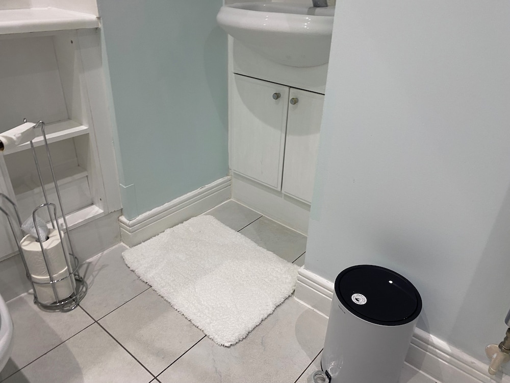 Royal Docks Luxury 3 Bedroom Apartment