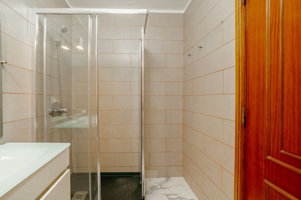 Matosinhos SEA Side 1BD by Vacationy