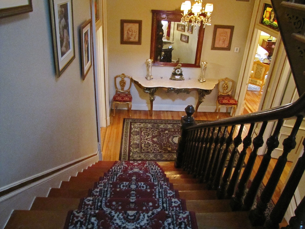 Photo 33