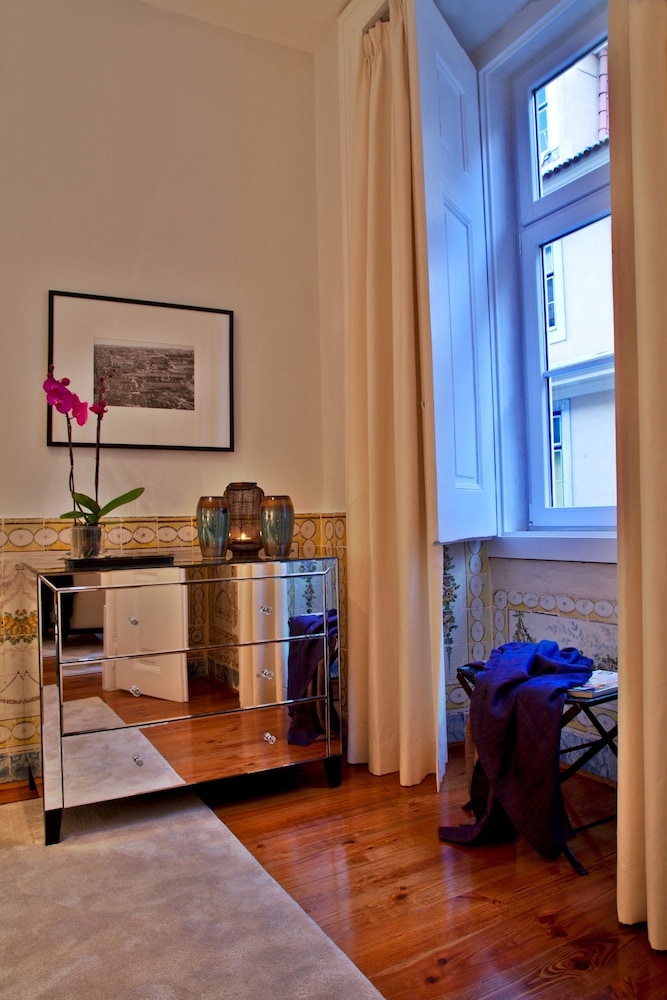 Baixa Apartments by linc