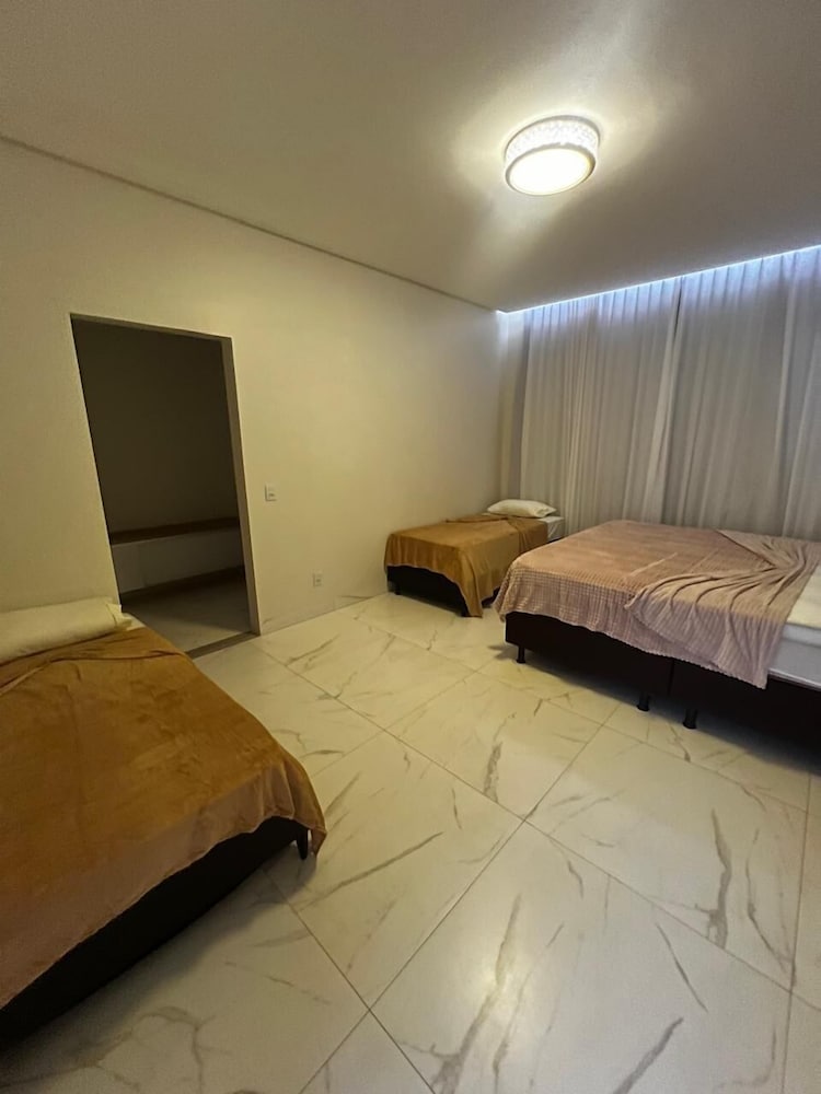 Mansão Luxo Lago - Caldas Novas