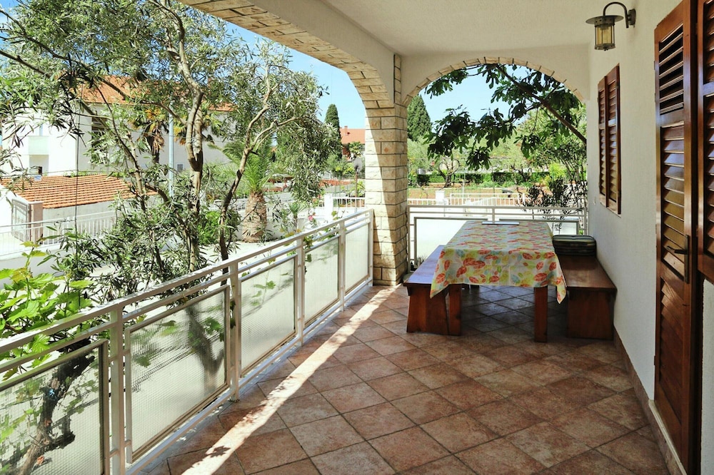 Biograd Beachside Family Apartment