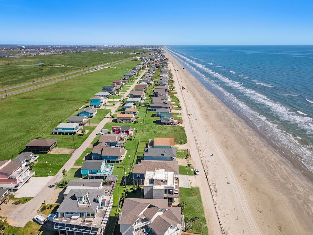 Oceanfront Experience by Ryson Vacation Rentals