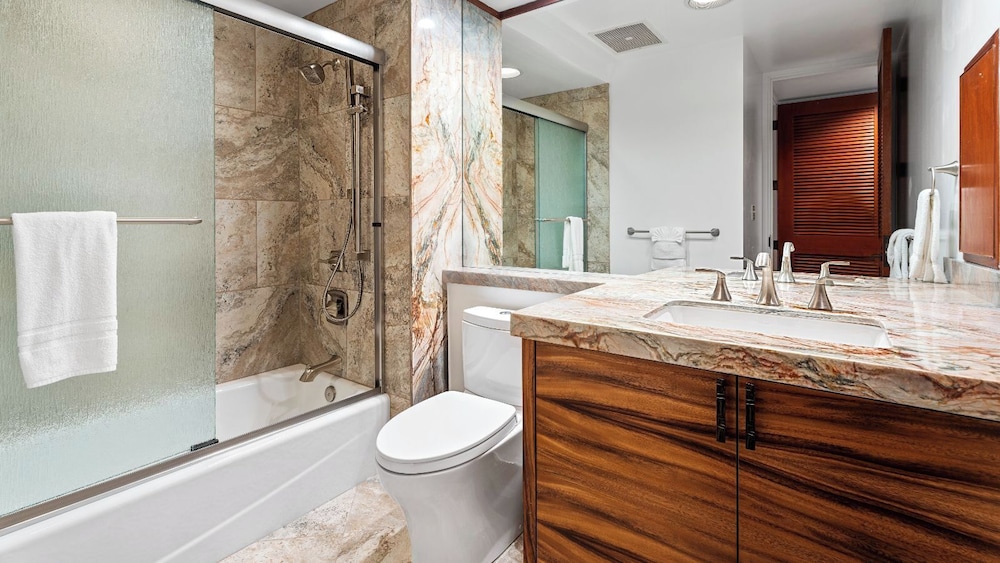 Luxury Golfside Condo w/ Ocean Views, Central AC & Beach Club - Vrkcv