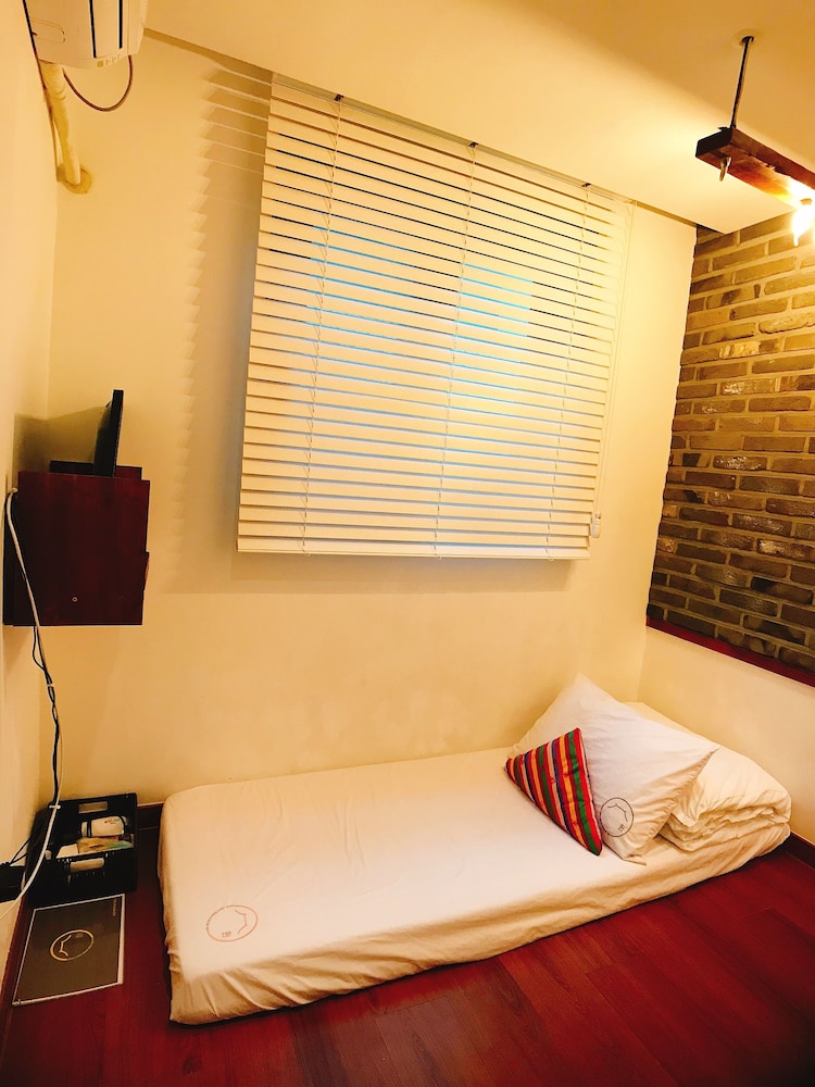 Hwon Guest House