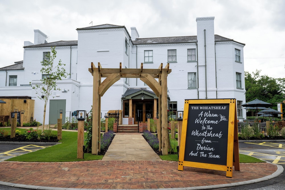 Wheatsheaf Hotel - Virginia Water by Chef and Brewer Collection