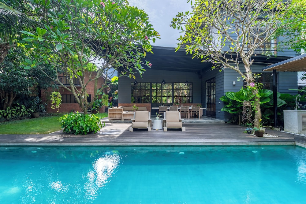 Bon Ton Villa By Betterplace