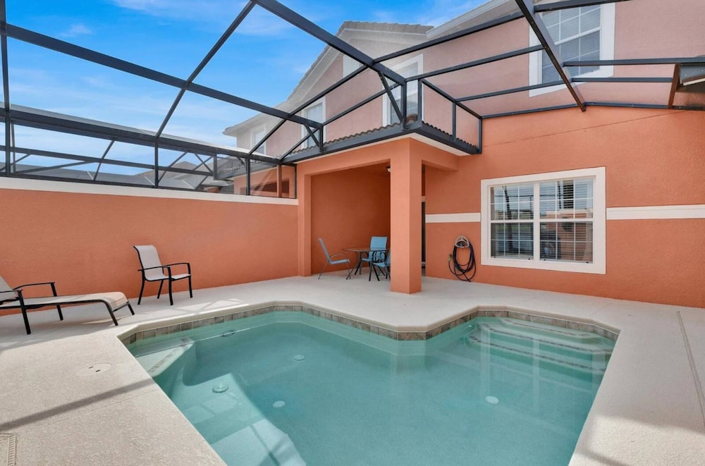 Amazing 4 Bedrooms 3 Bath Sleeps 10