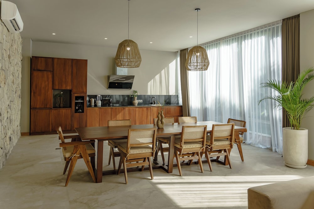 AMO Residences