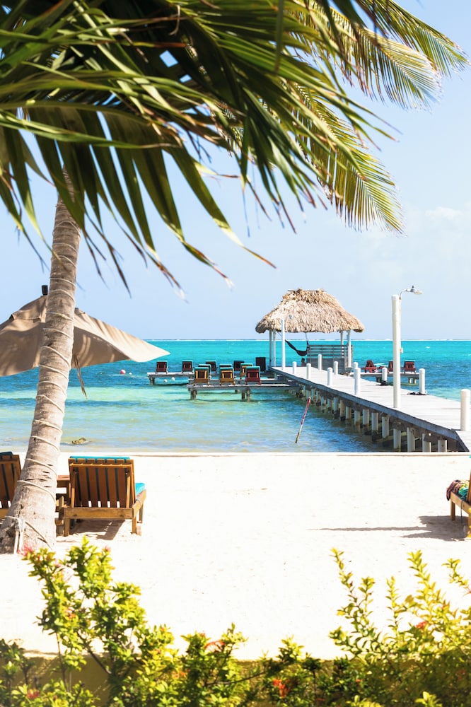 Pelican Reef Villas Resort