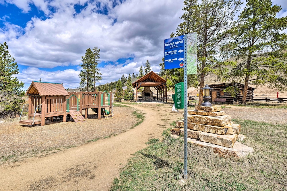 'rendezvous Buckhorn Cabin' By Hiking Trails view 2
