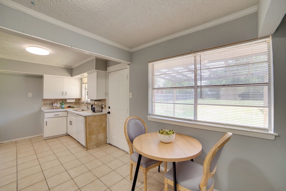 Pet-friendly Sachse Home: Large Fenced Yard