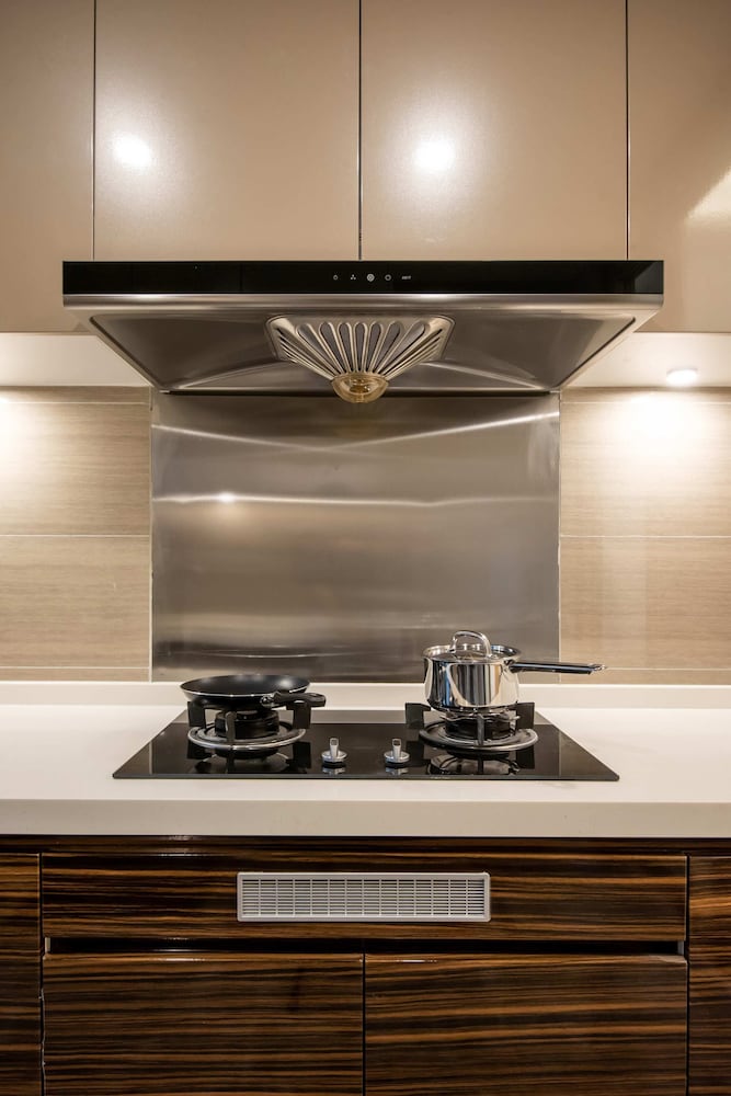 2BR R&F Phase2, CIQ R&F Mall, Free Parking