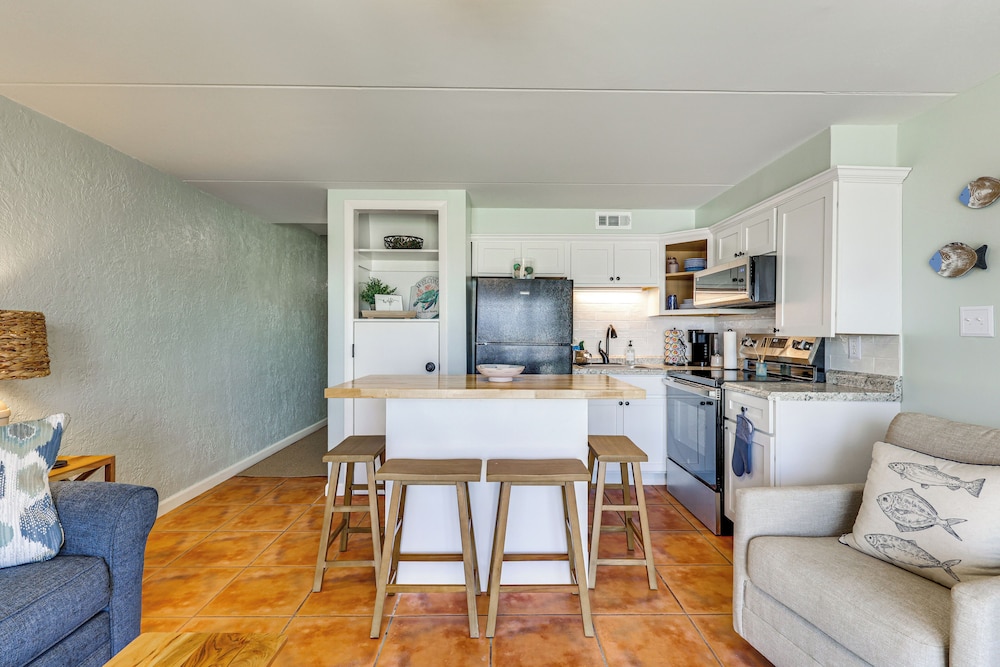 Carolina Beach Condo w/ Marina View, on Boardwalk