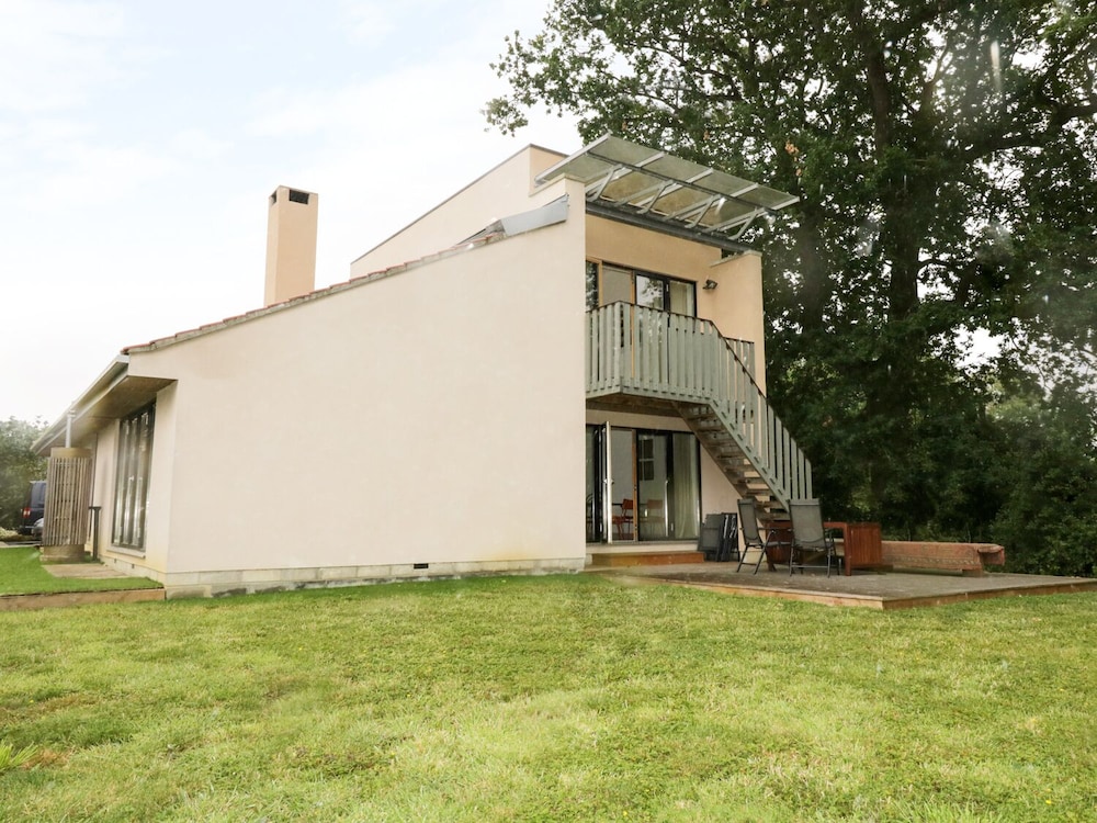 Frater House