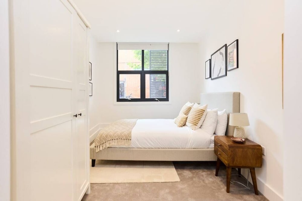 The Mitcham Wonder - Stylish 2bdr Flat view 2