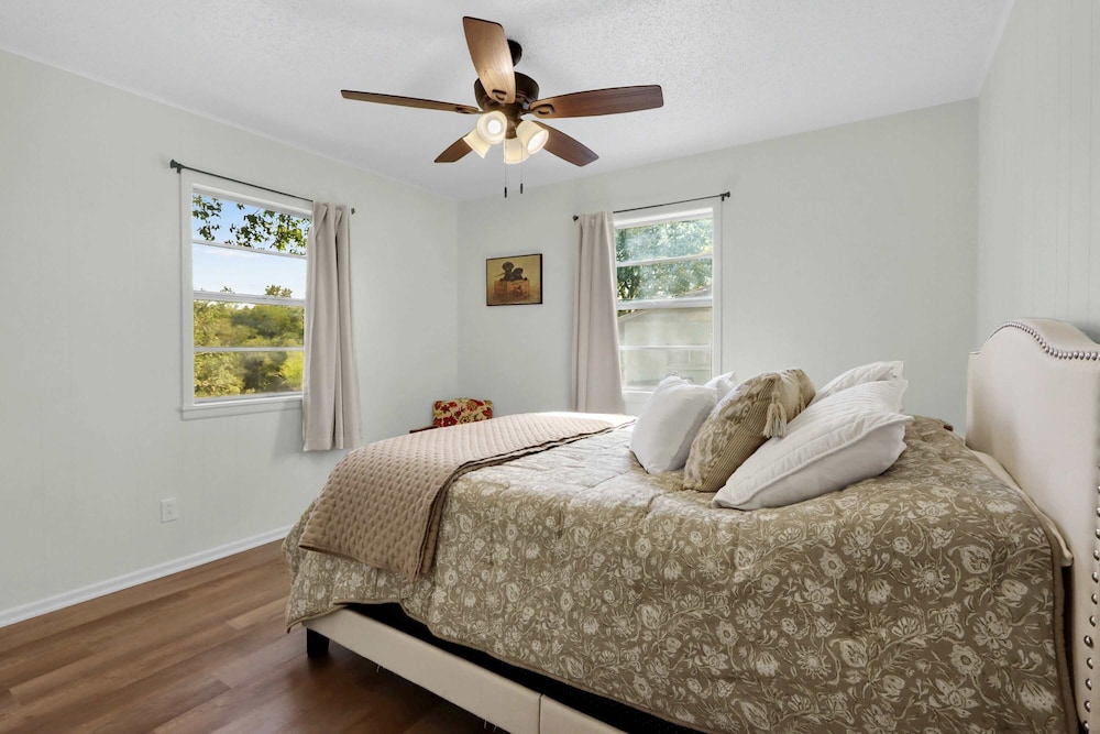 Guadalupe Bend Hideaway For 5