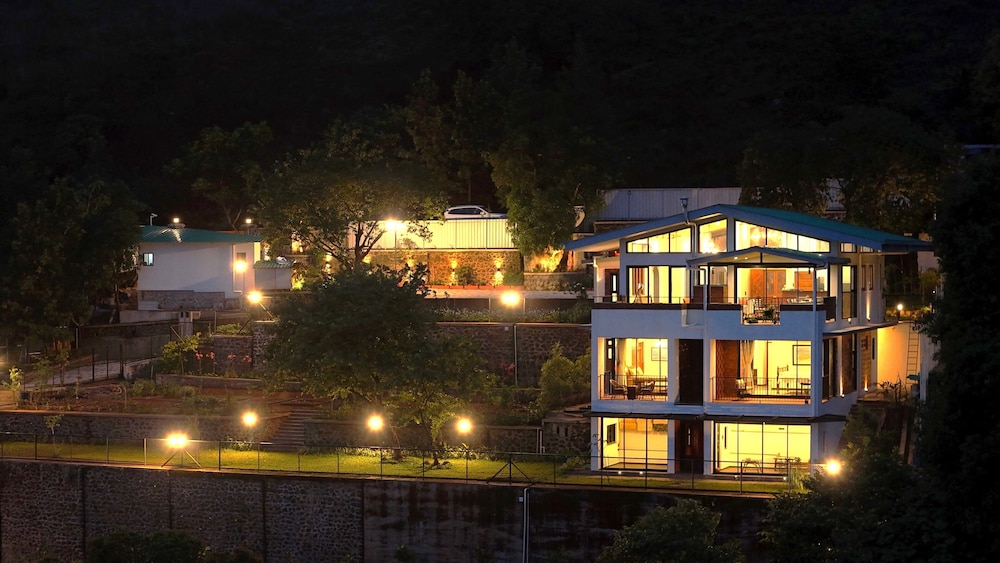 Par-X - Villa Sukoon - 3BHK Valley View