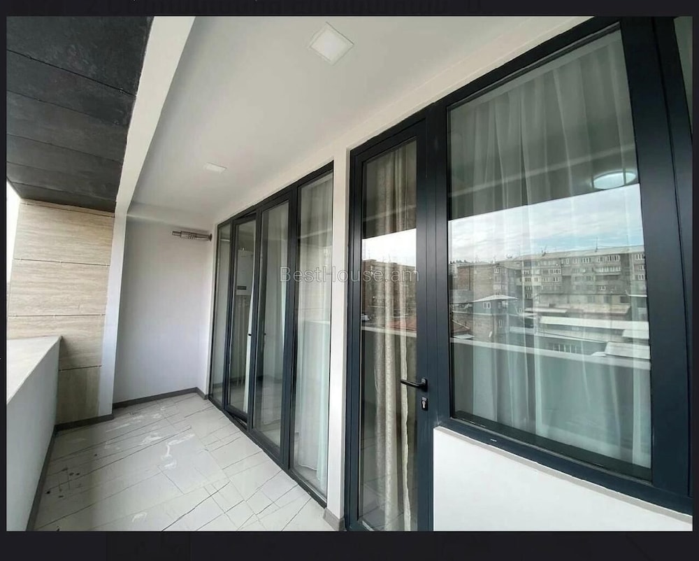 Apartment on Aram Khachatryan street