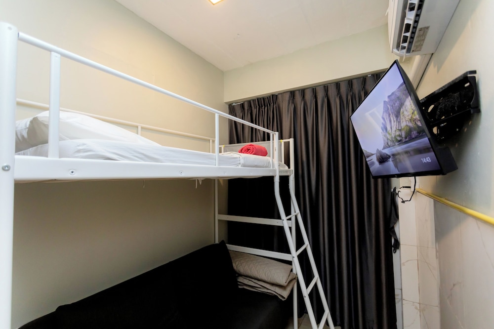 Nomad Plus Life Hostel Pattaya
