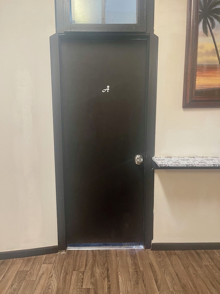 Cameron Suites