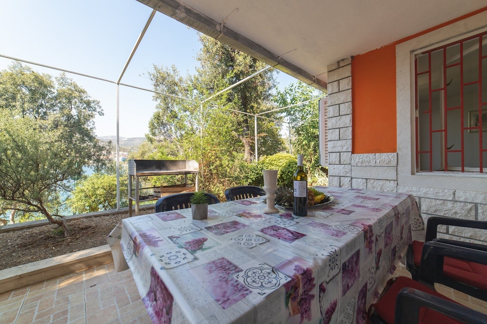 Perfect Beachfront Getaway Ideal for Families