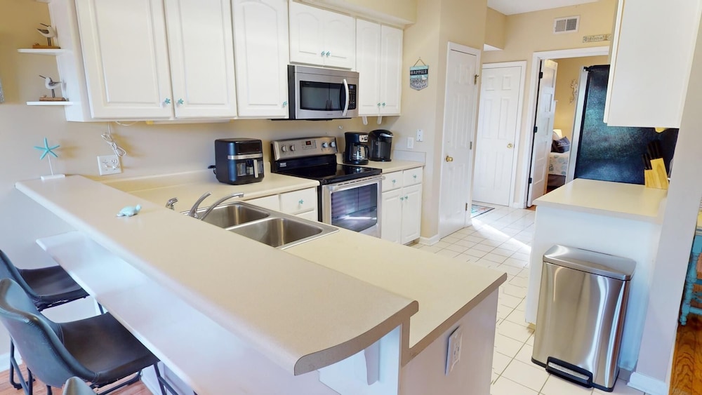 Rest Your Case - 2 Gabby Lane by Tybee Vacation Rentals