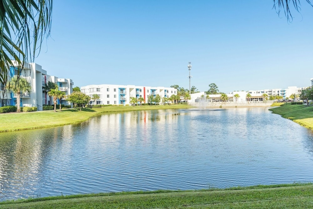 Daytona 2BR Getaway Parking Family & Pet-friendly
