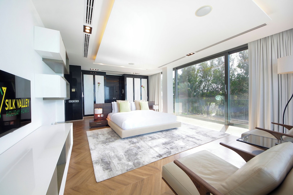 Overwater Luxury Retreat - Nurai Island