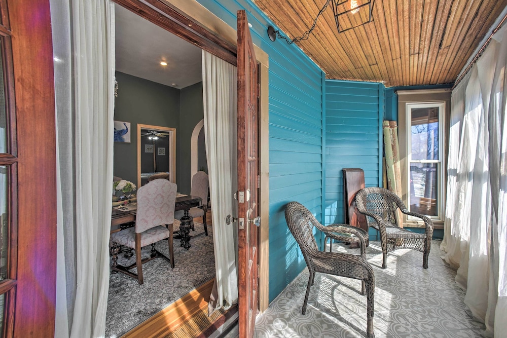 Historic Old Colorado City Home w/ Backyard! view 3
