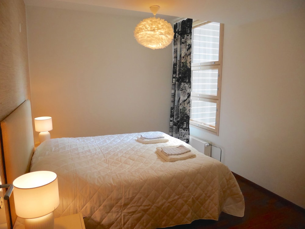 2ndhomes Lux Kamppi Center Apt w Sauna
