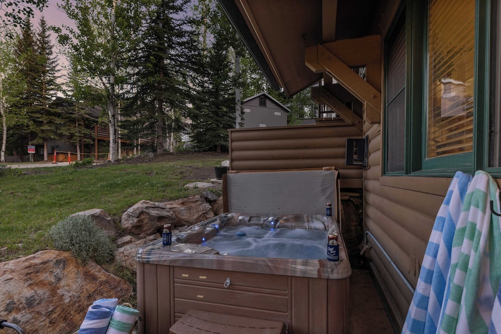 Foxglove at Deer Valley by Avantstay: A Charming Park City Getaway