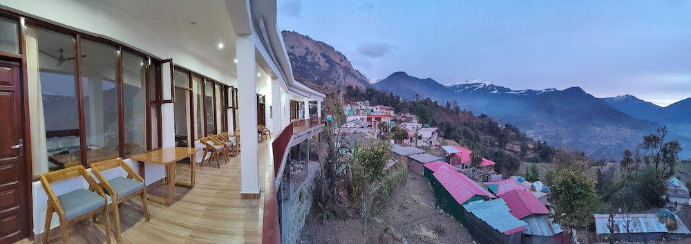Hasuli Hotel