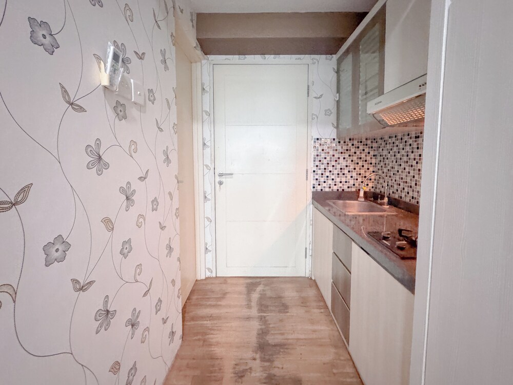 Comfortable Living And Good Place 1Br At Tanglin Supermall Mansion Apartment