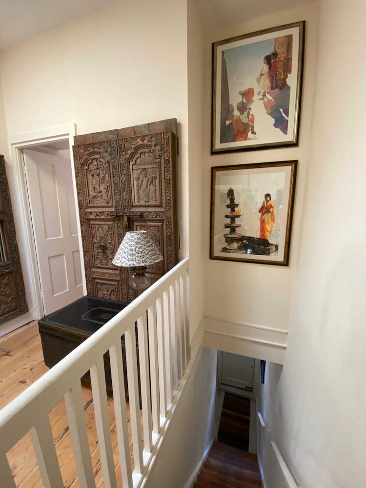 Beautifully Curated 2BD Flat Tyburnia, London!
