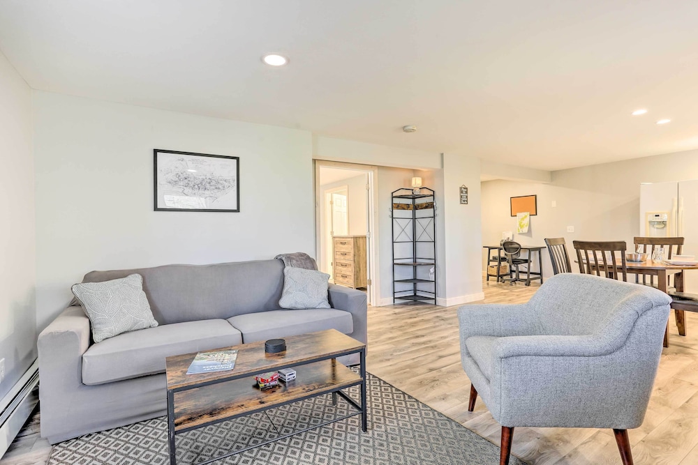 Charming Beacon Apt w/ Fire Pit: Near Hiking! - Property Image 20