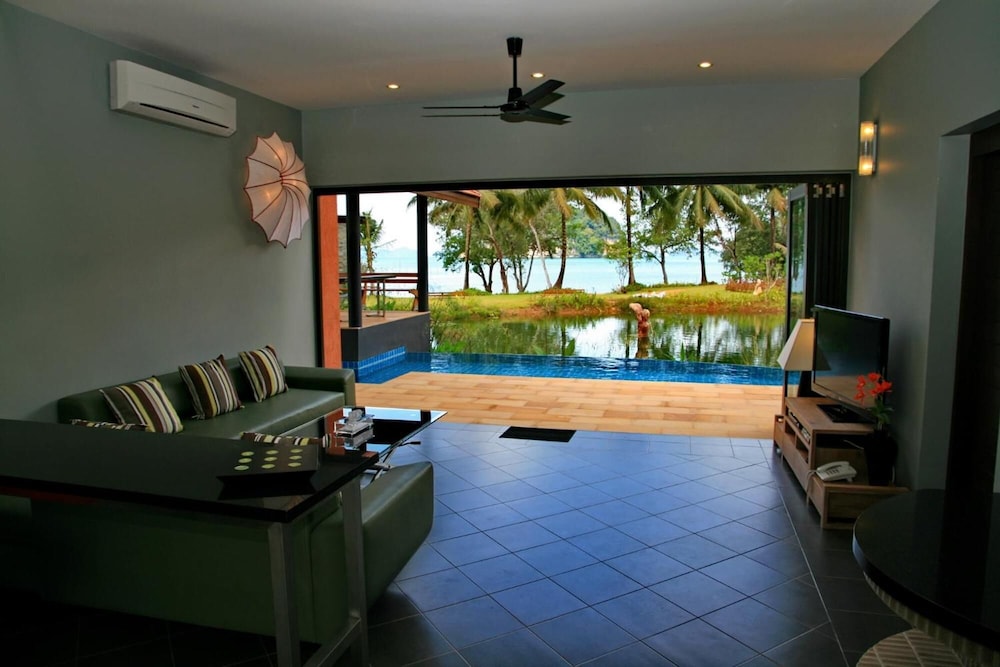 Tha Lane Bay Villa