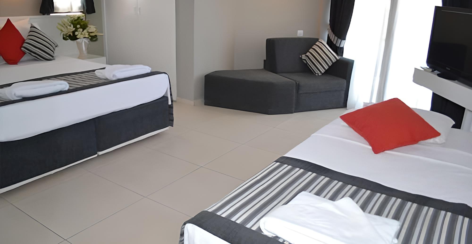 Ladin Hotel