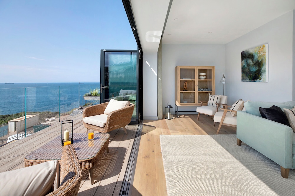 Bovisand Harbour by Smart Welcomes