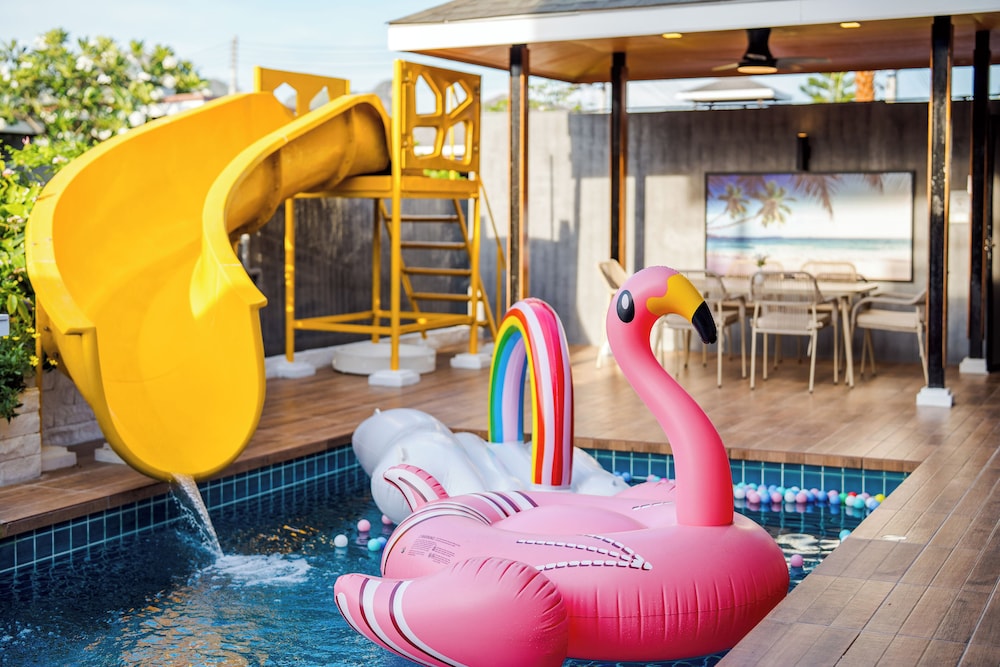 Orange Private Pool Villa, Near Cham Am Beach