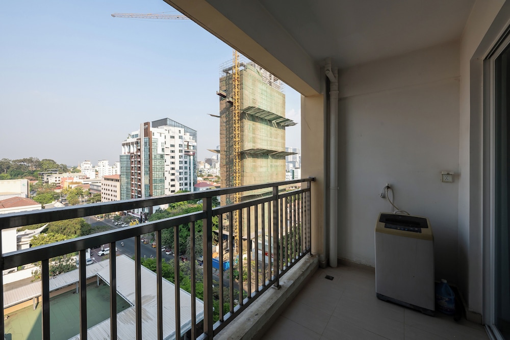 Yue Tai Apartment City Center by Soben