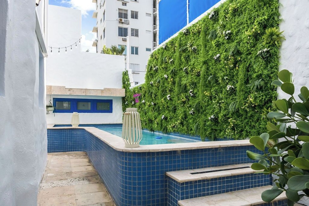 Ocean Park 3BD-3BA Pool Walktobeach