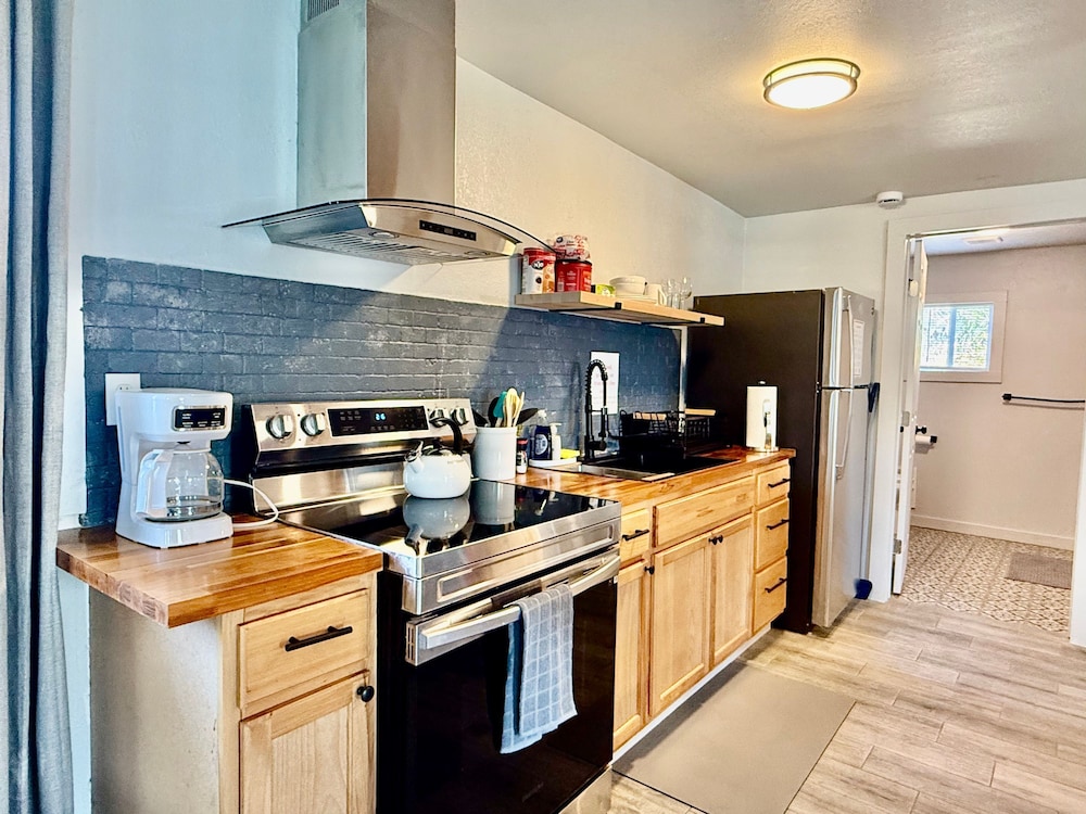 Comfortable Studio With Modern Touches 9A