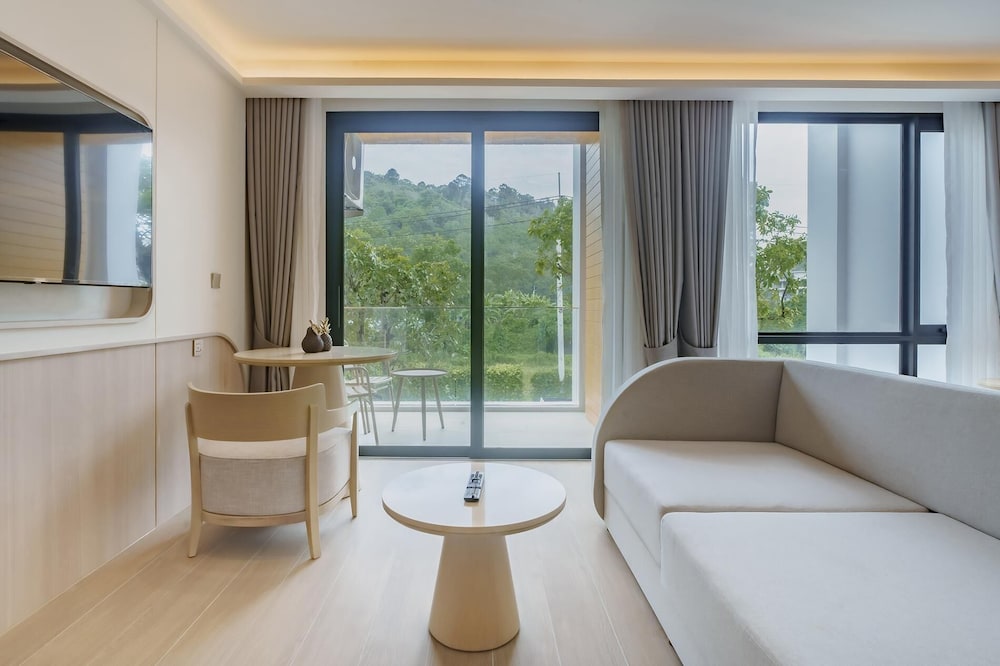 Wyndham Gardens Elegant Studio, Forrest View 2228