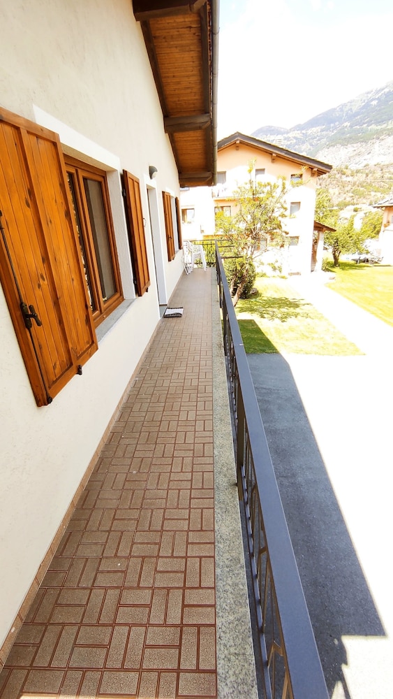 Photo 7
