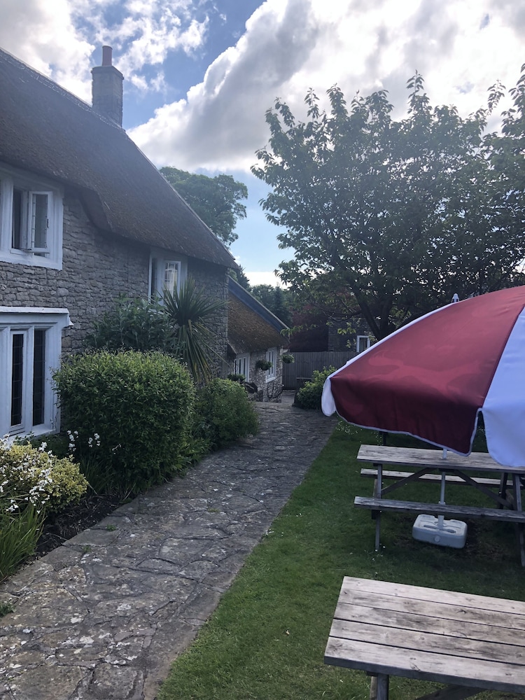 Shepton Mallet Vacations - The Thatched Cottage Inn - Property Image 27