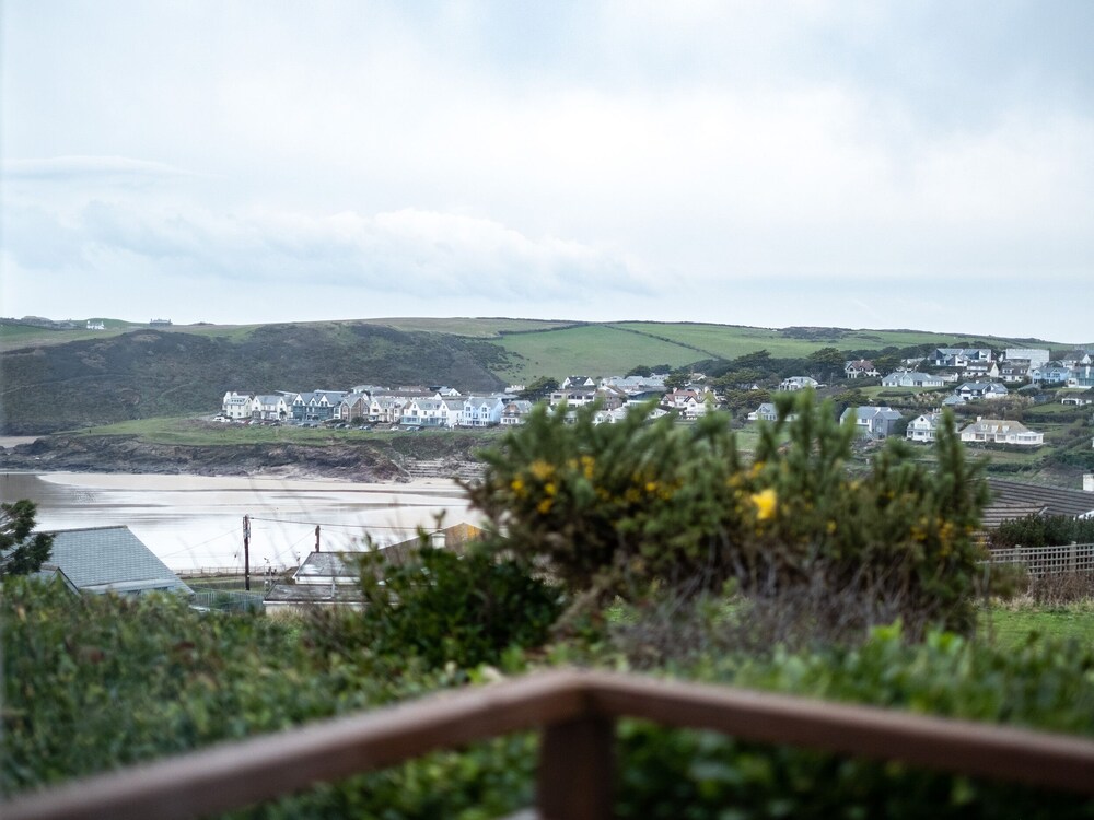 Shorelands