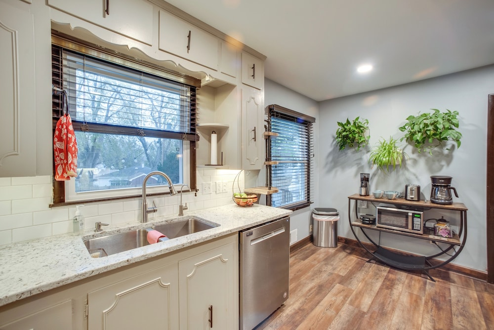 Omaha Vacations - Updated Omaha Home w/ Patio Private Yard! - Property Image 20